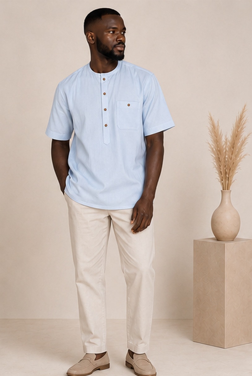 Chemise Bleu Ciel — Manches courtes, col mao